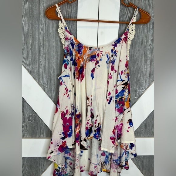 B4.31. NWOT Splash of Color Floral Sleeveless Crocheted Top Small - Picture 4 of 8